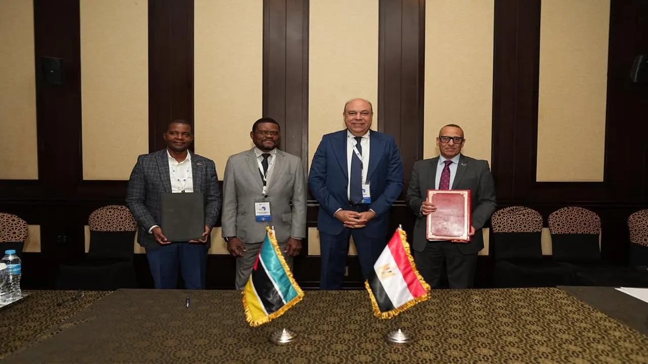 مصر وموزمبيق تتعاون في الطيران المدني بمذكرة تفاهم جديدة